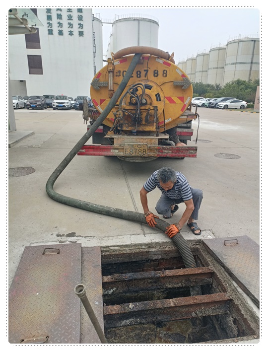 杜尔伯特隔油池清掏